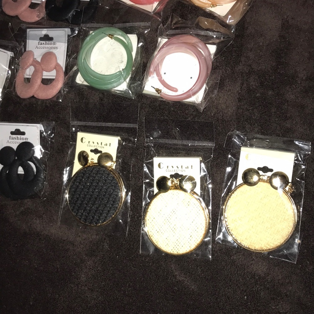 Hoop Earring bundle - Picture 7 of 7